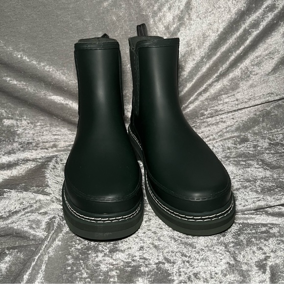 Hunter Refined Stitch Detail Waterproof Green Chelsea Boot Women’s 10 WFS2100RMA - Picture 2 of 7